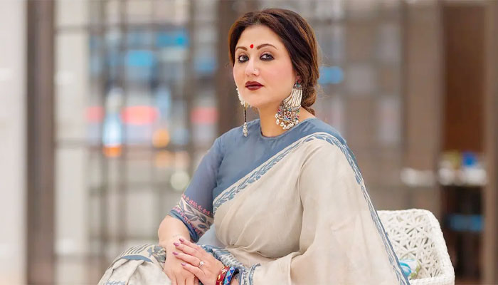 আগে ছবিটা দেখুন তাহলে বুঝবেন কেন ঘনিষ্ঠ দৃশ্য রাখা হয়েছে: স্বস্তিকা আগে ছবিটা দেখুন তাহলে বুঝবেন কেন ঘনিষ্ঠ দৃশ্য রাখা হয়েছে: স্বস্তিকা