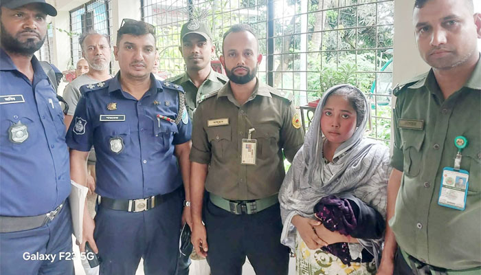 সোনারগাঁও স্বাস্থ্য কমপ্লেক্সে রোগীর গলার চেইন ছিনতাই, নারী আটক সোনারগাঁও স্বাস্থ্য কমপ্লেক্সে রোগীর গলার চেইন ছিনতাই, নারী আটক