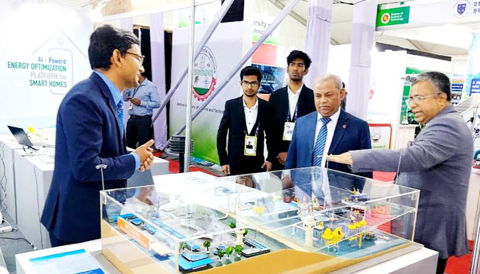 জাতীয় ইনোভেশন ফেয়ারে চবির পাঁচ প্রকল্প, স্টল পরিদর্শনে উপাচার্য জাতীয় ইনোভেশন ফেয়ারে চবির পাঁচ প্রকল্প, স্টল পরিদর্শনে উপাচার্য
