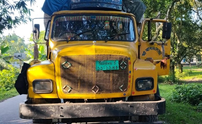 চুয়াডাঙ্গায় পাচারের সময় ট্রাকভর্তি ৪৪০ বস্তা টিএসপি সার জব্দ চুয়াডাঙ্গায় পাচারের সময় ট্রাকভর্তি ৪৪০ বস্তা টিএসপি সার জব্দ