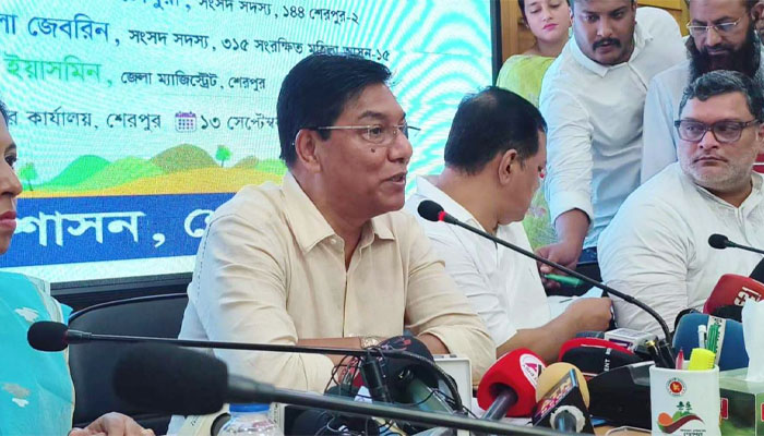 চীন থেকে দ্রুতগতির বুলেট ট্রেন আনার কথা চলছে: বিমানমন্ত্রী চীন থেকে দ্রুতগতির বুলেট ট্রেন আনার কথা চলছে: বিমানমন্ত্রী