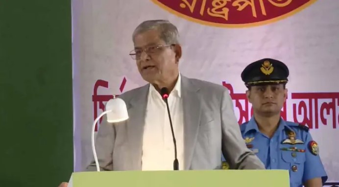 গণতন্ত্রকে রক্ষা করাটাই এখন সবচেয়ে বড় কাজ : রাষ্ট্রপতি গণতন্ত্রকে রক্ষা করাটাই এখন সবচেয়ে বড় কাজ : রাষ্ট্রপতি