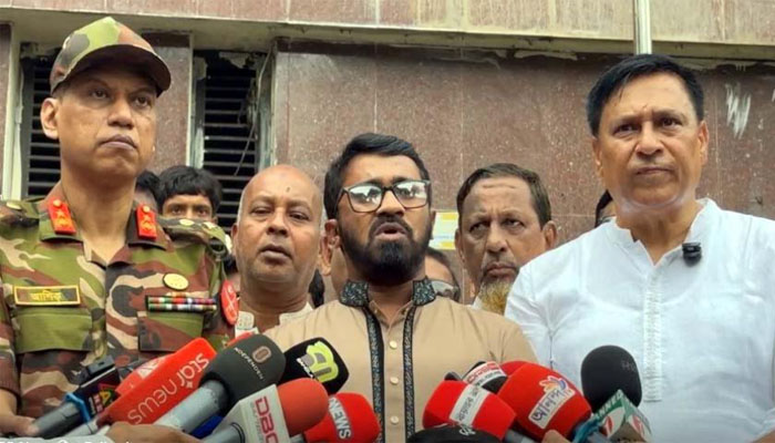 রমেক হাসপাতালে সিন্ডিকেট বন্ধে হবে পুলিশ ক্যাম্প: রাশেদ খান রমেক হাসপাতালে সিন্ডিকেট বন্ধে হবে পুলিশ ক্যাম্প: রাশেদ খান
