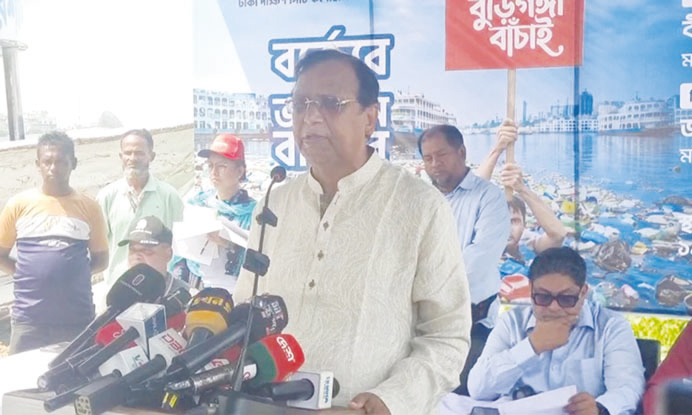 বর্জ্যের বিনিময়ে ভাসমান বাজার চালু বর্জ্যের বিনিময়ে ভাসমান বাজার চালু