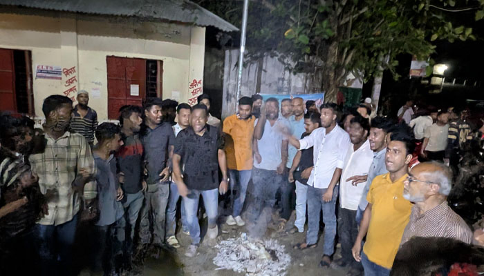 কাউখালী কলেজের প্রসপেক্টাসে রাজনৈতিক বক্তব্য, বিএনপির ক্ষোভ কাউখালী কলেজের প্রসপেক্টাসে রাজনৈতিক বক্তব্য, বিএনপির ক্ষোভ