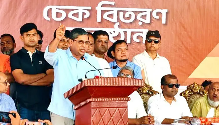 জামায়াত অকৃতজ্ঞ, খালেদা জিয়ার দেওয়া মন্ত্রিত্বের কথা ভুলে গেছে: শাহে আলম জামায়াত অকৃতজ্ঞ, খালেদা জিয়ার দেওয়া মন্ত্রিত্বের কথা ভুলে গেছে: শাহে আলম