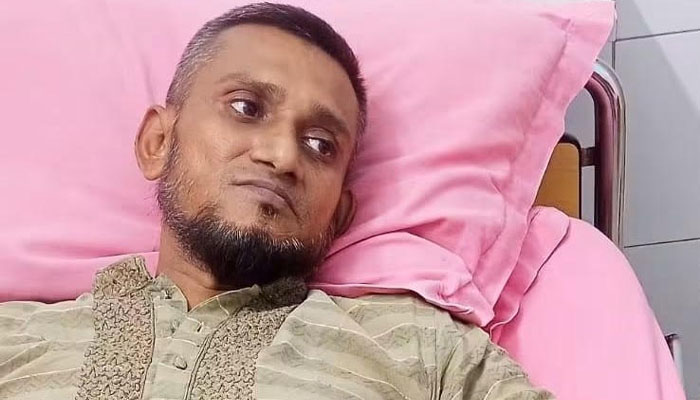 যুবদল নেতা অলির হার্ট সার্জারির ব্যয়ভার নিলেন সজিব যুবদল নেতা অলির হার্ট সার্জারির ব্যয়ভার নিলেন সজিব