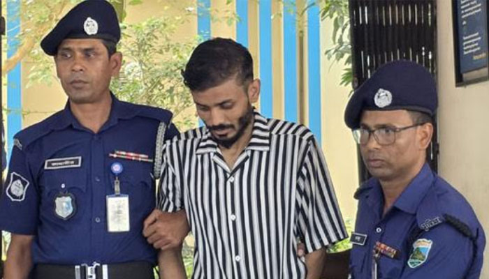 সিরাজগঞ্জে রিভলবার ও ৩ রাউন্ড গুলিসহ যুবক গ্রেপ্তার সিরাজগঞ্জে রিভলবার ও ৩ রাউন্ড গুলিসহ যুবক গ্রেপ্তার