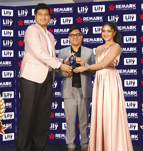 বর্ষসেরা পণ্য হলো রিমার্কের লিলি হুইপড শিয়া বডিওয়াশ বর্ষসেরা পণ্য হলো রিমার্কের লিলি হুইপড শিয়া বডিওয়াশ