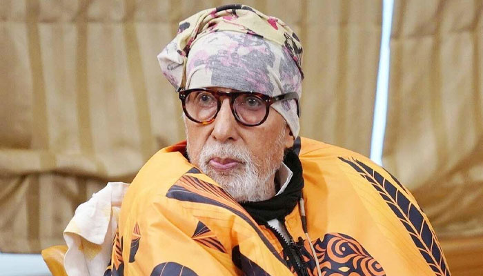 শুটিং সেটে আহত অমিতাভ বচ্চন শুটিং সেটে আহত অমিতাভ বচ্চন