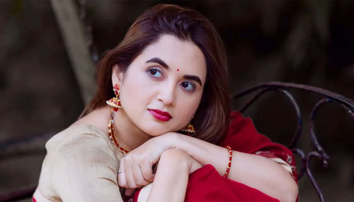 কেমোথেরাপির মধ্যেই অভিনয়ে ফিরছেন তানিয়া বৃষ্টি কেমোথেরাপির মধ্যেই অভিনয়ে ফিরছেন তানিয়া বৃষ্টি