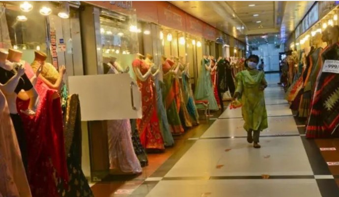 দোকানপাট-শপিং মল খোলা রাখার নতুন সময় নির্ধারণ দোকানপাট-শপিং মল খোলা রাখার নতুন সময় নির্ধারণ