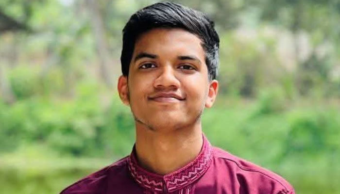 কুবি শিক্ষার্থীকে ছিনতাই, ১০ লাখ টাকা মুক্তিপণ দাবি কুবি শিক্ষার্থীকে ছিনতাই, ১০ লাখ টাকা মুক্তিপণ দাবি