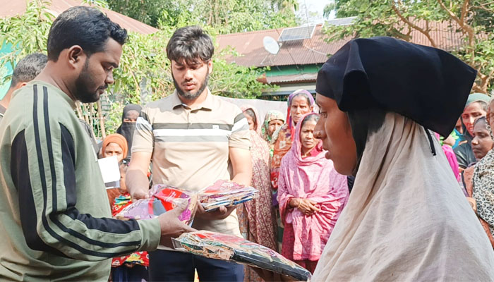 মানবিক কর্মকাণ্ডে দুর্গাপুরে পরিচিত মুখ শামীম আহমেদ মানবিক কর্মকাণ্ডে দুর্গাপুরে পরিচিত মুখ শামীম আহমেদ