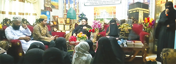 আদর্শ ইসলামী মিশন মহিলা কামিল মাদ্রাসায় মিলাদ ও দোয়া মাহফিল আদর্শ ইসলামী মিশন মহিলা কামিল মাদ্রাসায় মিলাদ ও দোয়া মাহফিল