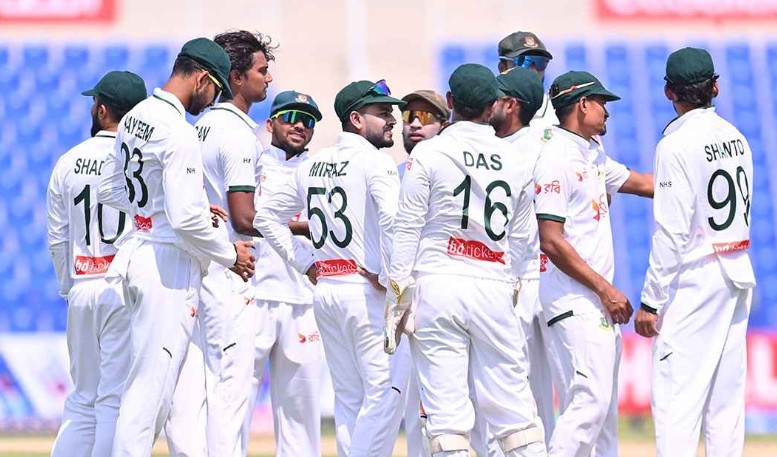 হাসান মাহমুদের ফাইফার, ১০৬ রানের লিড পেল বাংলাদেশ হাসান মাহমুদের ফাইফার, ১০৬ রানের লিড পেল বাংলাদেশ