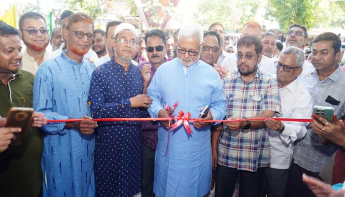শিক্ষাকে জাতির ভবিষ্যৎ নির্মাণের প্রধান শক্তি বললেন এমপি মনজুরুল শিক্ষাকে জাতির ভবিষ্যৎ নির্মাণের প্রধান শক্তি বললেন এমপি মনজুরুল