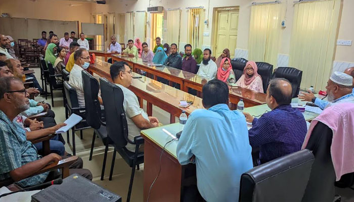 ঈশ্বরদী স্বাস্থ্য কমপ্লেক্সে চিকিৎসক সংকট, বন্ধ সিজারিয়ান ঈশ্বরদী স্বাস্থ্য কমপ্লেক্সে চিকিৎসক সংকট, বন্ধ সিজারিয়ান