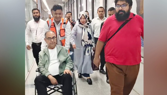 চিকিৎসা শেষে দেশে ফিরলেন মির্জা আব্বাস চিকিৎসা শেষে দেশে ফিরলেন মির্জা আব্বাস