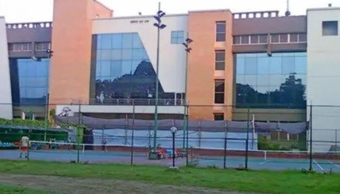 অফিসার্স ক্লাব থেকে সাবেক অতিরিক্ত সচিবের মরদেহ উদ্ধার অফিসার্স ক্লাব থেকে সাবেক অতিরিক্ত সচিবের মরদেহ উদ্ধার