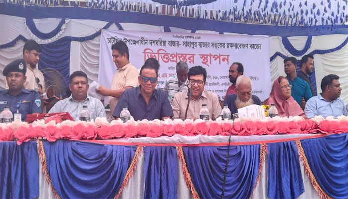 বাংলাদেশ শান্তিপূর্ণ সহাবস্থানের দেশ: ব্যারিস্টার খোকন বাংলাদেশ শান্তিপূর্ণ সহাবস্থানের দেশ: ব্যারিস্টার খোকন