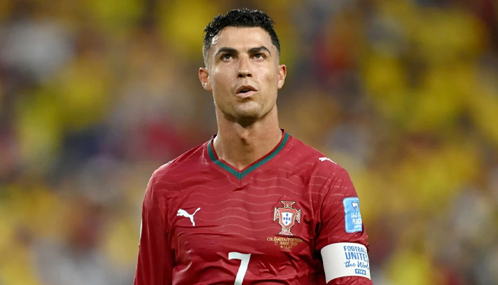 নিষেধাজ্ঞা ও জরিমানার মুখে রোনালদো নিষেধাজ্ঞা ও জরিমানার মুখে রোনালদো