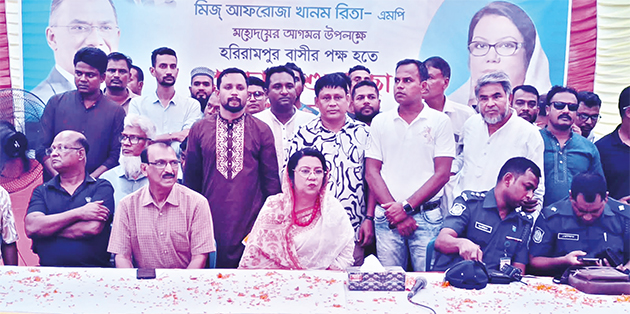 এ বছর পূজায় সনাতন ধর্মাবলম্বীরা বেশি সরকারি অনুদান পেয়েছেন এ বছর পূজায় সনাতন ধর্মাবলম্বীরা বেশি সরকারি অনুদান পেয়েছেন