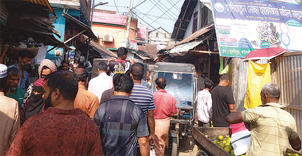 কাউখালী সাপ্তাহিক বাজারে ফুটপাত ও সড়ক দখল কাউখালী সাপ্তাহিক বাজারে ফুটপাত ও সড়ক দখল