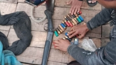 দুবলার চরে ৩ ভারতীয় জলদস্যু আটক