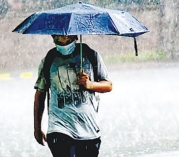 সারা দেশে বজ্রসহ বৃষ্টির আভাস  