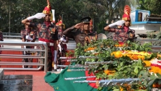 বীরশ্রেষ্ঠ নূর মোহাম্মদের সমাধিতে গার্ড অফ অনার