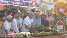 জাতীয় স্মৃতিসৌধে ঢাকা জেলা যুবদলের শ্রদ্ধা নিবেদন