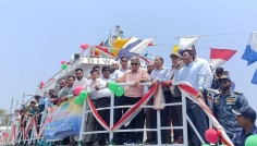 সী-ট্রাকে পিষ্ট নৌ-পথের মাফিয়া চক্র, মহেশখালীজুড়ে উচ্ছ্বাস