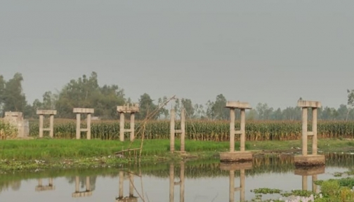 পিলার আছে সেতু নেই