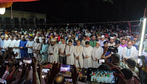 শহীদ বাবার পাশেই চিরনিদ্রায় শায়িত হলো লামিয়া