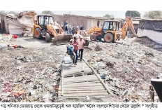 গুজরাটে ‘কথিত’ বাংলাদেশিদের এলাকায় ঘর ভাঙা শুরু  