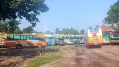 ভোলার অনির্দিষ্টকালের জন্য বাস শ্রমিকদের ধর্মঘট, ভোগান্তিতে যাত্রীরা
