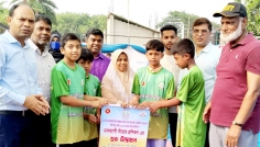 জয়পুরহাটে মাসব্যাপী সাঁতার প্রশিক্ষণ এর উদ্বোধন 