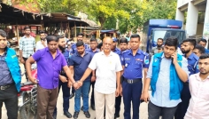 রাজবাড়ী বিআরটিএতে দুদকের অভিযান, নগদ টাকাসহ আটক ৪