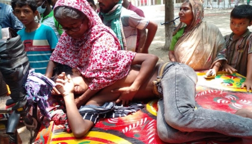 শ্রেণীকক্ষে ৪১ শিক্ষার্থী অচেতন, আতঙ্কে অভিভাবকরা