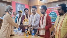 দুর্গাপুরে পথ পাঠাগার সম্মাননা পেলেন ৪ গুনীজন