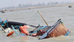 মেঘনায় যাত্রীবাহী ট্রলারডুবি: নিখোঁজ ১৯