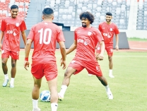 জাতীয় স্টেডিয়ামে ঘাম ঝরালেন হামজা চৌধুরী