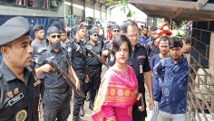 মানিকগঞ্জে সেলফি ও নীলাচল পরিবহনকে জরিমানা