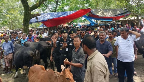 নীলফামারীর হাটবাজারে র‌্যাবের তৎপরতা, জাল টাকা রোধে বুথ স্থাপন