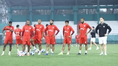 সিঙ্গাপুর ম্যাচের আগমুহূর্তে বাদ পড়লেন বাংলাদেশের ৩ খেলোয়ার