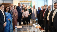 প্রধান উপদেষ্টার সঙ্গে যুক্তরাজ্যের একদল এমপিদের সাক্ষাৎ