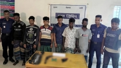 পদ্মায় পুলিশের অভিযান, ২ আগ্নেয়াস্ত্রসহ গ্রেফতার ৬