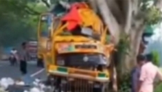 সিরাজগঞ্জে ট্রাক দুর্ঘটনায় যাত্রী নিহত