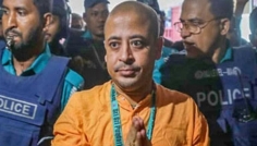 চিন্ময় কুমার দাশকে জেলগেটে জিজ্ঞাসাবাদের নির্দেশ